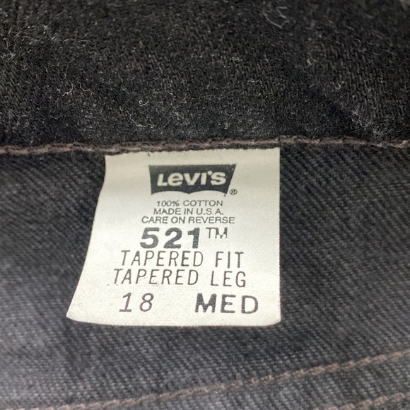 VINTAGE 90s LEVI’S 521 Tapered Fit Tapered Leg Black High Waisted Mom Jeans 18 - Picture 7 of 9